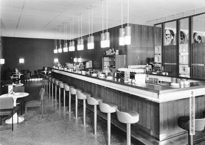 Berlin, "Espresso-Bar" im Interhotel "Stadt Berlin" - 1971