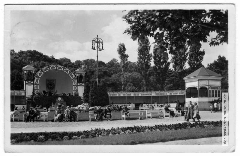 Konzertplatz mit Pavillon - 1956