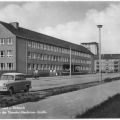 Halle-Südstadt, Oberschule in der Theodor-Neubauer-Straße - 1969
