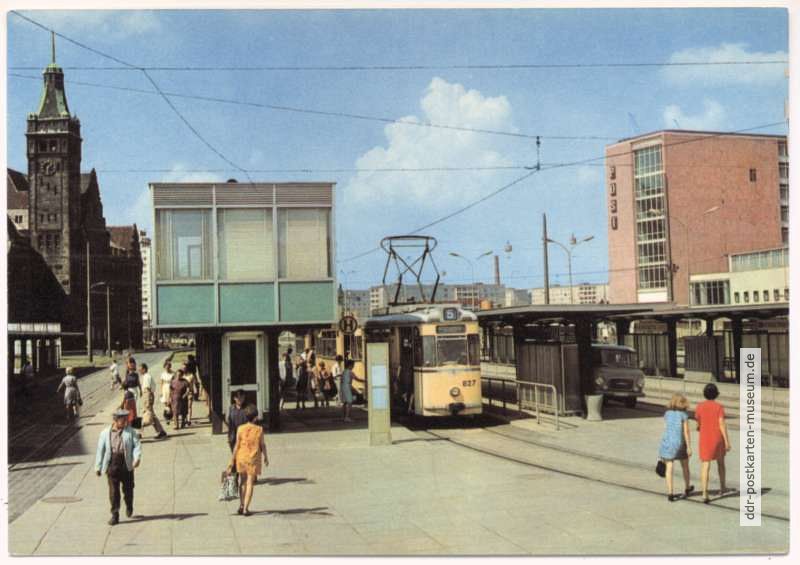 Zentralhaltestelle der Straßenbahn mit Linie 5 - 1970