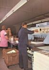 Die Postkartenproduktion beim VEB Druckwerke in Reichenbach lief im 3-Schichtsystem - 1976