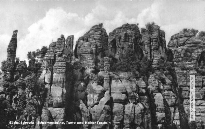 Schrammsteine mit Felsformationen "Tante" und "Hoher Torstein" - 1961