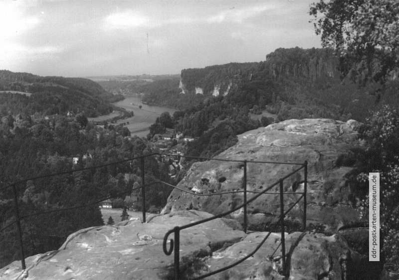 Blick vom Gamrich nach Rathen und dem Elbtal mit Bastei - 1966