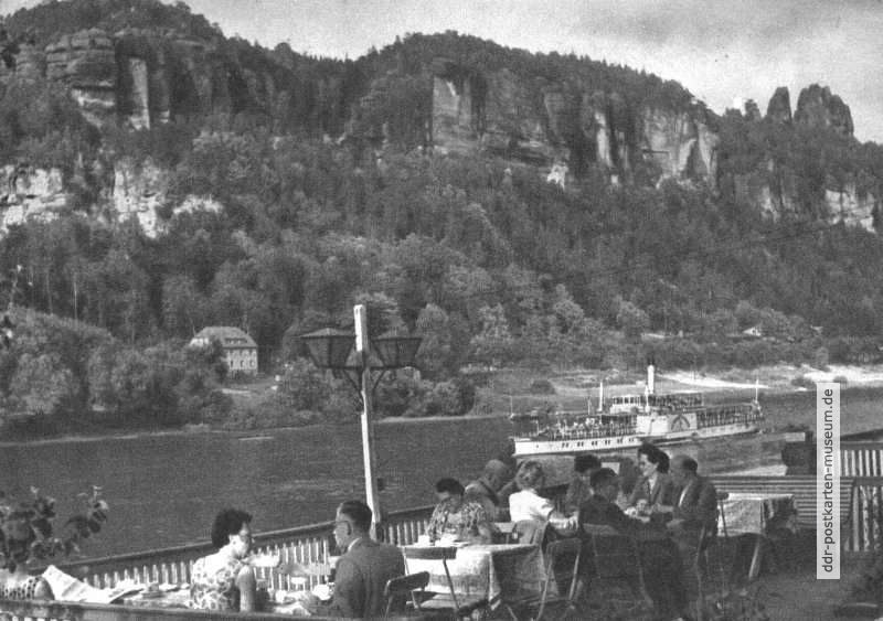 An der Elbe bei Krippen - 1962