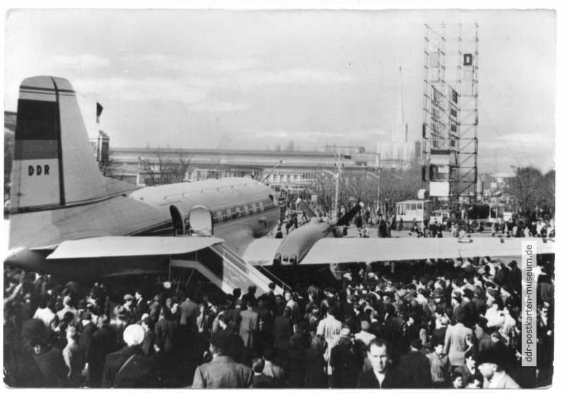 Technische Messe, Reiseflugzeug der Deutschen Lufthansa - 1957