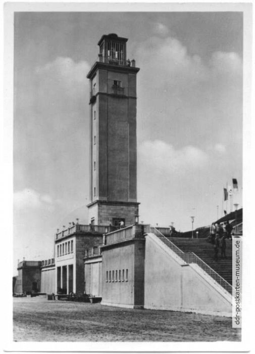 Stadion der Hunderttausend, Glockenturm - 1956
