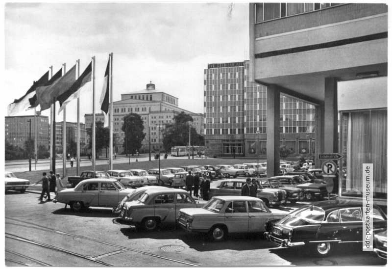 Am Interhotel "Stadt Leipzig" - 1970