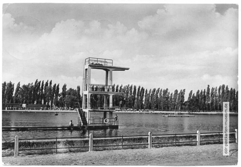 Schwimmbad "Neue Welt", Sprungturm - 1959