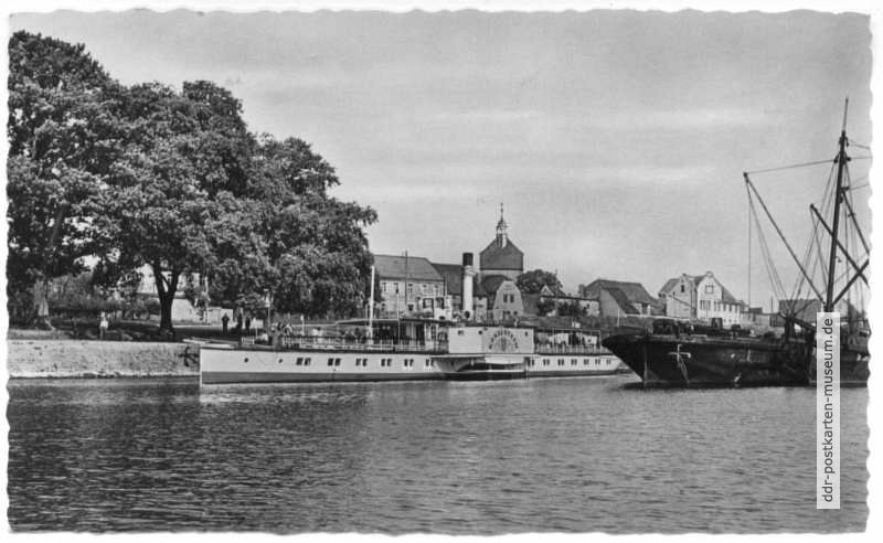 Elbdampfer "Königstein" im Hafen von Mühlberg - 1962