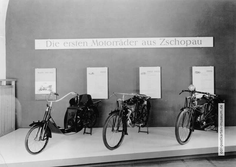 Motorradmuseum Augustusburg, DKW-Lomos-Sesselrad, Reichsfahrtmodell und ZL-Leichtmotorrad - 1963