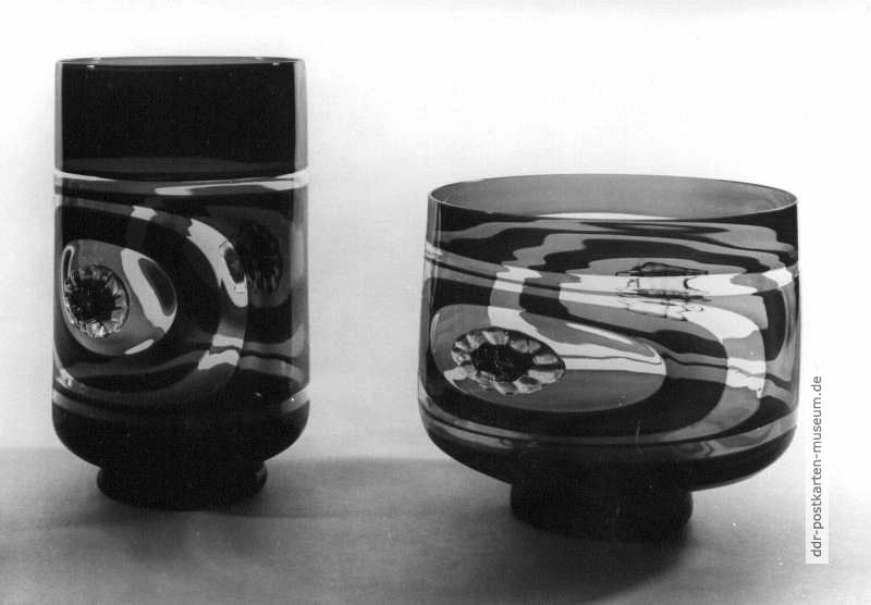 Lampengeblasene Glasgefäße mit Farbeinlagen - 1977