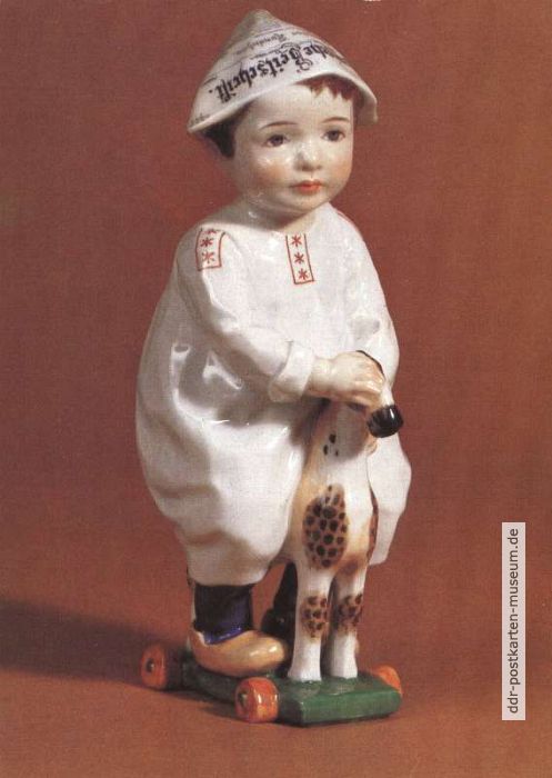 Porzellansammlung, Figur "Kind auf Holzpferd" von 1907 Hentschel - 1985