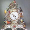 Porzellan-Museum, Uhr "Exotische Vogelwelt" von Form um 1745 J.J. Kaendler - 1986