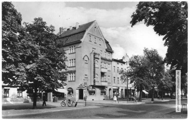 Hotel "Oranienburger Hof" in der Friedensstraße - 1964