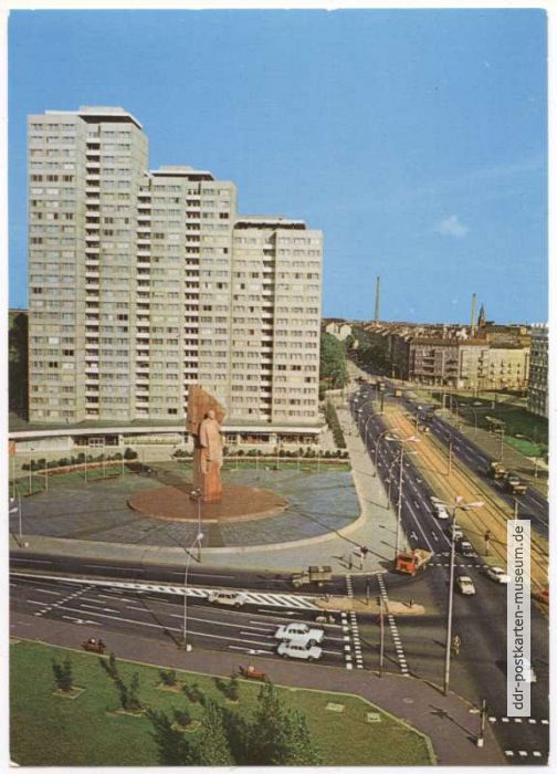Berlin-Friedrichshain, Leninplatz mit Lenin-Denkmal - 1975