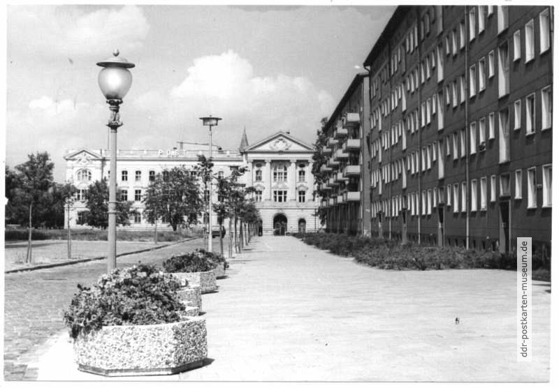 Platz der Einheit, Blick zum Hauptpostamt - 1973