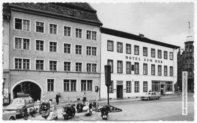 Gaststätte und "Hotel zum Bär" - 1958