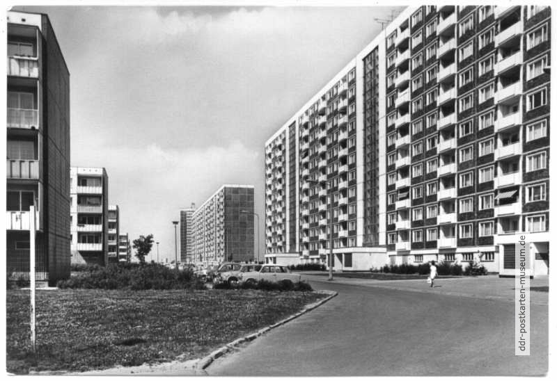 Wohnhochhäuser in der Ahlbecker Straße - 1974