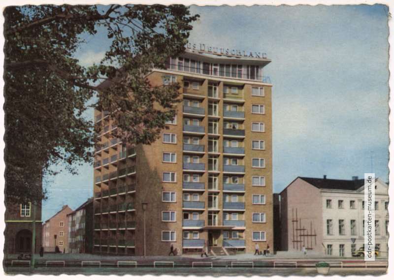 Hochhaus am Ernst-Thälmann-Platz - 1962