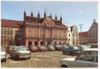 Rathaus mit Parkplatz - 1989