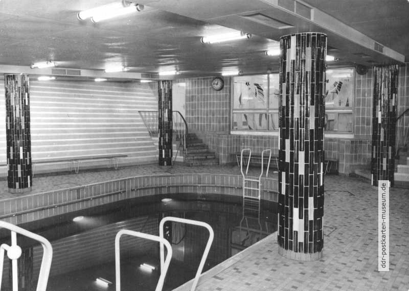Hallenschwimmbad im FDGB-Urlauberschiff "Fritz Heckert" - 1961