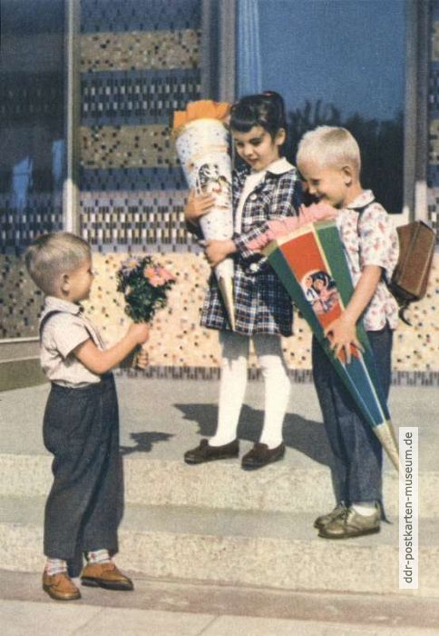 Postkarte zum Schulanfang von 1964 - VEB Postkarten-Verlag Berlin