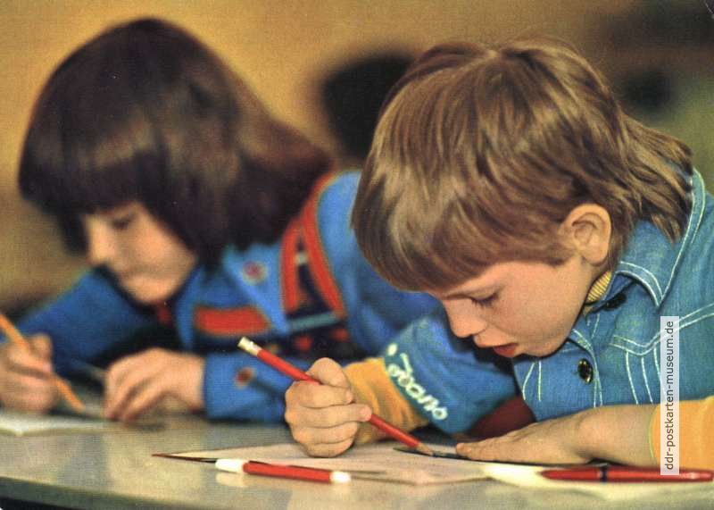 Postkarte zum Schulanfang von 1980 - Planet-Verlag
