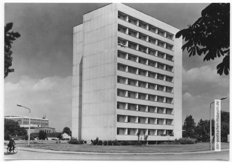 Hochhaus des VEB Büromaschinenwerk "Soemtron" - 1972