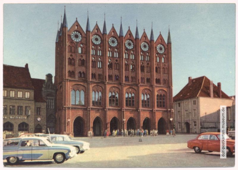 Rathaus, erbaut im 13. Jahrhundert - 1964