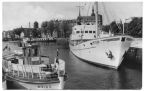 Ausflugsdampfer "Wiking" und M.S. "Meteor" im Stralsunder Hafen - 1958