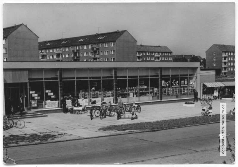 Kaufhalle in der Philipp-Müller-Straße - 1968