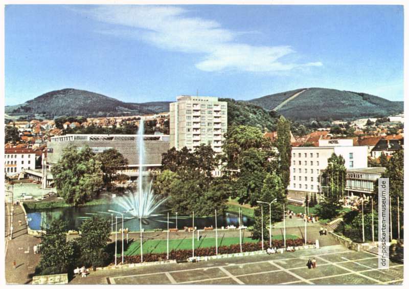 Centrum-Warenhaus, Wohnhochhaus und Interhotel - 1975