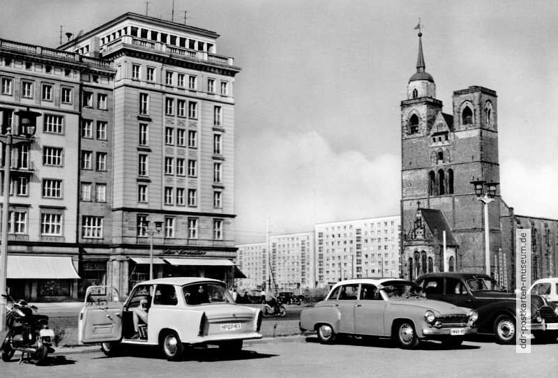 Trabant 601 auf dem Zentralen Platz in Magdeburg - 1969