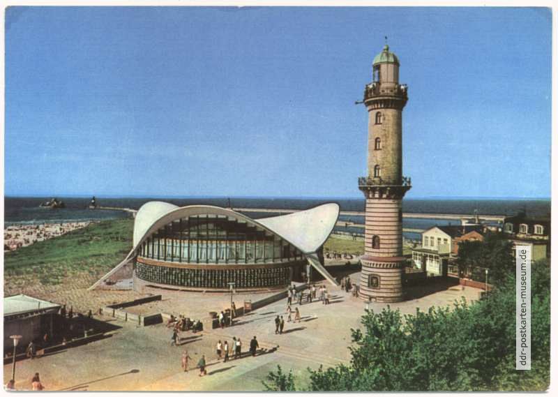 Leuchtturm mit neuerbauter Konsum-Gaststätte "Teepott" - 1970