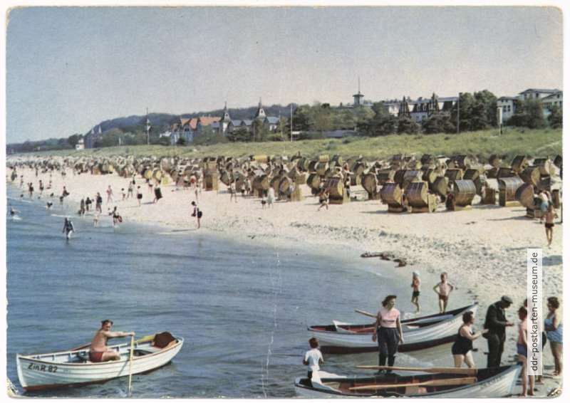 Am Strand von Zinnowitz - 1960