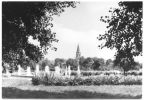 Wasserspiele im Stadtpark mit Blick auf die Kirche - 1983