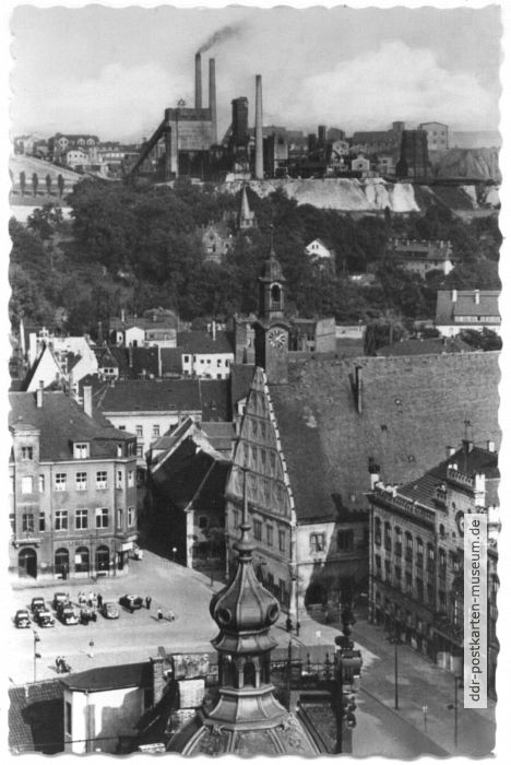 Blick über den Hauptmarkt (Stadttheater, Rathaus) zum Industriegebiet - 1962